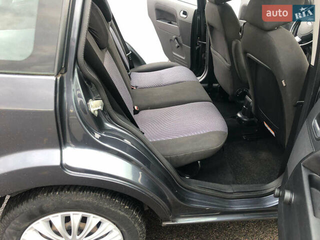 Серый Форд Фьюжн, объемом двигателя 1.6 л и пробегом 149 тыс. км за 5399 $, фото 15 на Automoto.ua