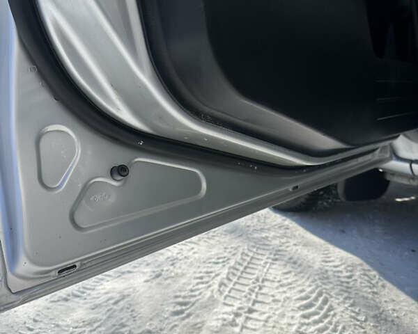 Серый Форд Фьюжн, объемом двигателя 1.4 л и пробегом 200 тыс. км за 5250 $, фото 34 на Automoto.ua