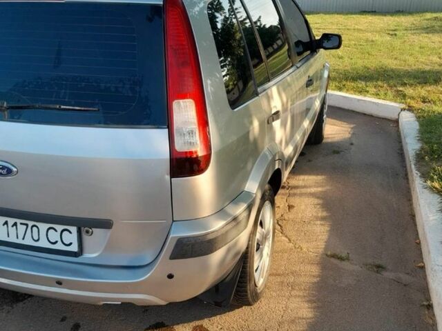 Форд Фьюжен 2006 у Чернігові на Automoto.ua Сірий Форд Фьюжен, об'ємом двигуна 1.4 л та пробігом 216 тис. км за 4000 $, фото 2 на Automoto.ua