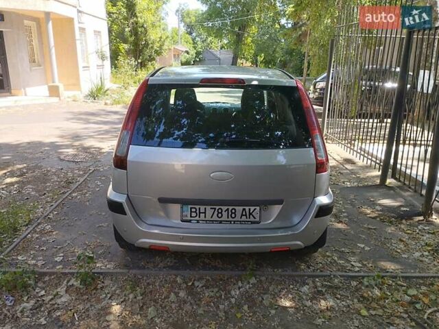 Сірий Форд Фьюжен, об'ємом двигуна 1.6 л та пробігом 237 тис. км за 5300 $, фото 5 на Automoto.ua