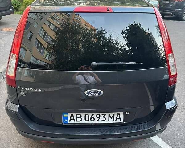 Серый Форд Фьюжн, объемом двигателя 1.4 л и пробегом 156 тыс. км за 4900 $, фото 1 на Automoto.ua
