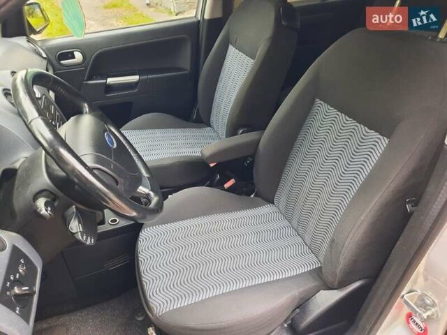Сірий Форд Фьюжен, об'ємом двигуна 1.6 л та пробігом 195 тис. км за 5550 $, фото 53 на Automoto.ua