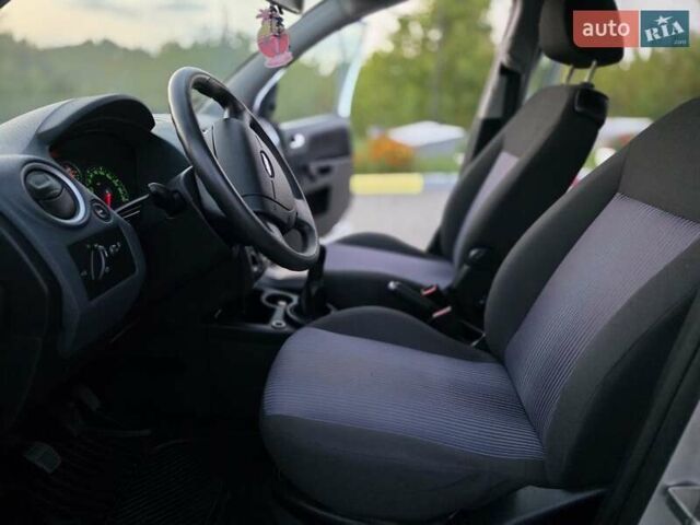 Серый Форд Фьюжн, объемом двигателя 1.2 л и пробегом 160 тыс. км за 4350 $, фото 20 на Automoto.ua