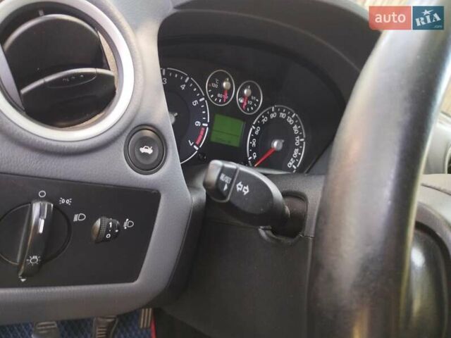 Сірий Форд Фьюжен, об'ємом двигуна 1.6 л та пробігом 237 тис. км за 5300 $, фото 20 на Automoto.ua