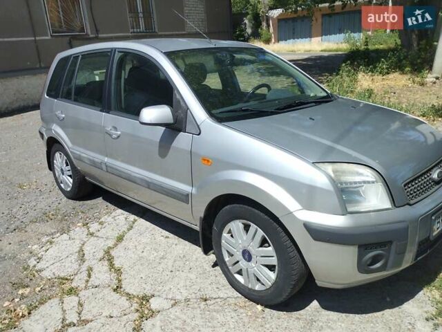 Сірий Форд Фьюжен, об'ємом двигуна 1.6 л та пробігом 237 тис. км за 5300 $, фото 8 на Automoto.ua
