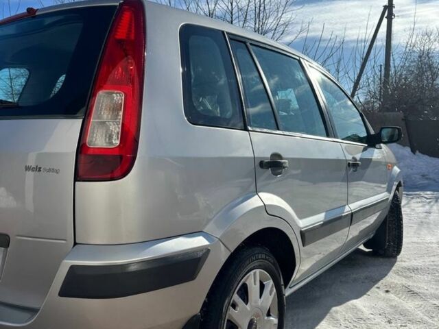 Серый Форд Фьюжн, объемом двигателя 1.4 л и пробегом 200 тыс. км за 4999 $, фото 3 на Automoto.ua