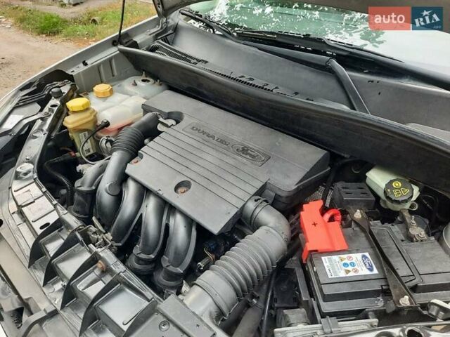 Сірий Форд Фьюжен, об'ємом двигуна 1.6 л та пробігом 195 тис. км за 5550 $, фото 98 на Automoto.ua
