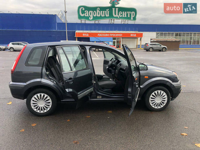 Серый Форд Фьюжн, объемом двигателя 1.6 л и пробегом 149 тыс. км за 5399 $, фото 11 на Automoto.ua