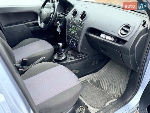 Серый Форд Фьюжн, объемом двигателя 0 л и пробегом 148 тыс. км за 5199 $, фото 4 на Automoto.ua