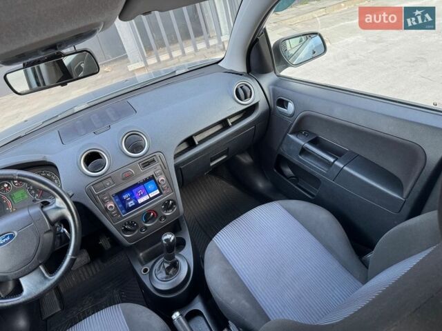 Серый Форд Фьюжн, объемом двигателя 1.4 л и пробегом 290 тыс. км за 4898 $, фото 38 на Automoto.ua