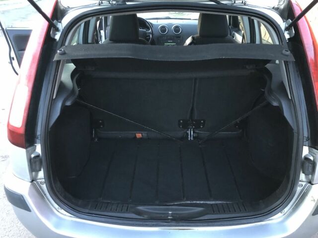 Сірий Форд Фьюжен, об'ємом двигуна 1.4 л та пробігом 160 тис. км за 3150 $, фото 11 на Automoto.ua