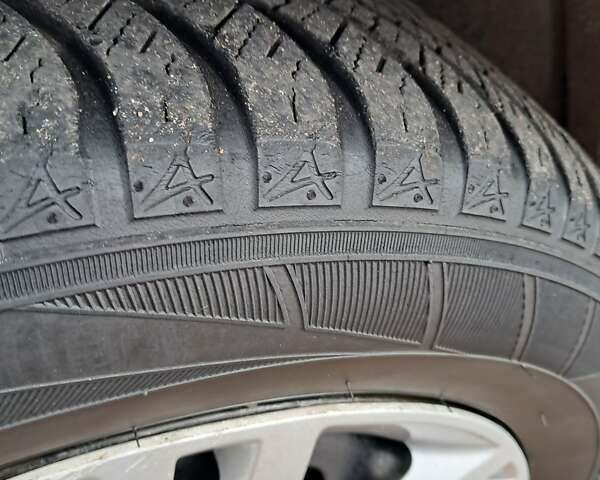 Сірий Форд Фьюжен, об'ємом двигуна 1.4 л та пробігом 228 тис. км за 4900 $, фото 19 на Automoto.ua