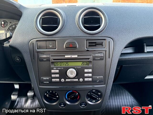 Форд Фьюжн 2007 в Полтаве на Automoto.ua Серый Форд Фьюжн, объемом двигателя 1.6 л и пробегом 220 тыс. км за 5200 $, фото 12 на Automoto.ua