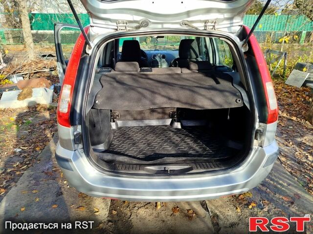 Сірий Форд Фьюжен, об'ємом двигуна 1.4 л та пробігом 230 тис. км за 4500 $, фото 11 на Automoto.ua