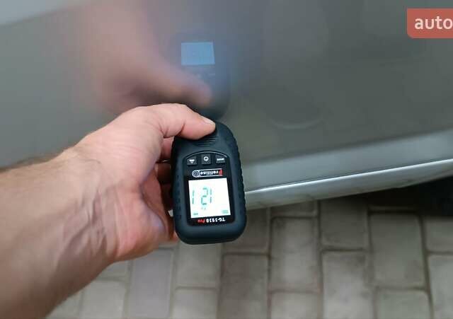 Серый Форд Фьюжн, объемом двигателя 1.4 л и пробегом 170 тыс. км за 5100 $, фото 7 на Automoto.ua