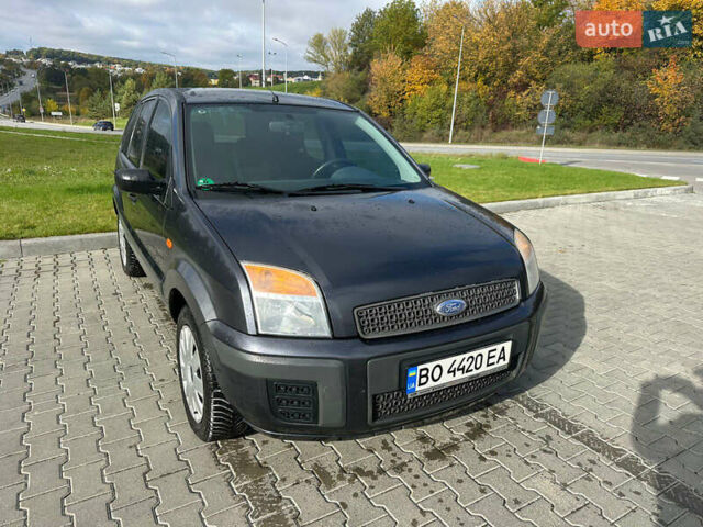 Серый Форд Фьюжн, объемом двигателя 1.4 л и пробегом 176 тыс. км за 4500 $, фото 3 на Automoto.ua