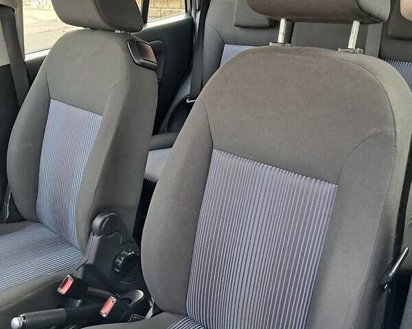 Сірий Форд Фьюжен, об'ємом двигуна 1.4 л та пробігом 228 тис. км за 4900 $, фото 13 на Automoto.ua