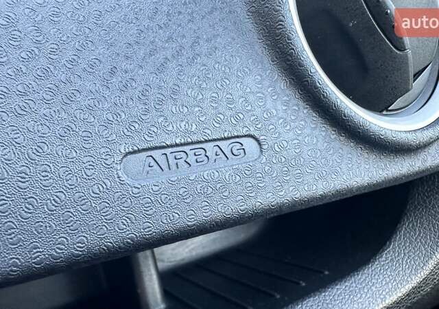 Серый Форд Фьюжн, объемом двигателя 1.4 л и пробегом 170 тыс. км за 5100 $, фото 31 на Automoto.ua