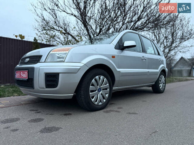 Серый Форд Фьюжн, объемом двигателя 1.4 л и пробегом 173 тыс. км за 5500 $, фото 9 на Automoto.ua