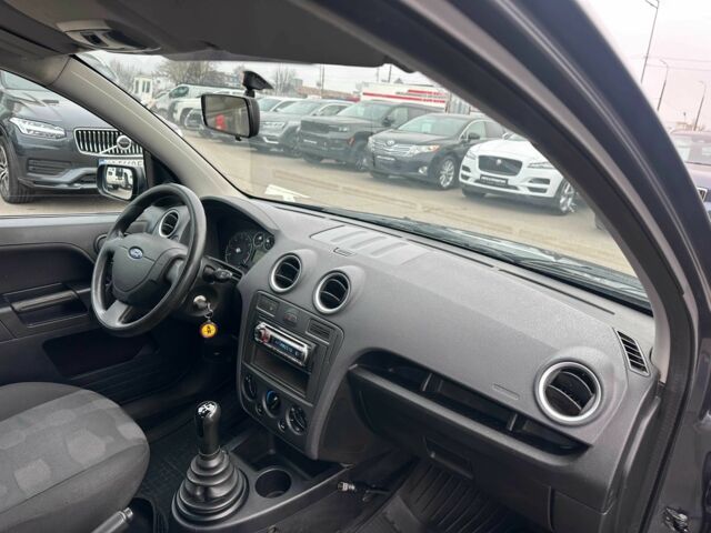 Серый Форд Фьюжн, объемом двигателя 1.4 л и пробегом 178 тыс. км за 3900 $, фото 18 на Automoto.ua