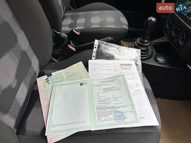 Сірий Форд Фьюжен, об'ємом двигуна 1.4 л та пробігом 158 тис. км за 5499 $, фото 11 на Automoto.ua