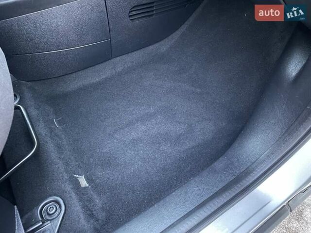 Сірий Форд Фьюжен, об'ємом двигуна 1.6 л та пробігом 115 тис. км за 6480 $, фото 115 на Automoto.ua