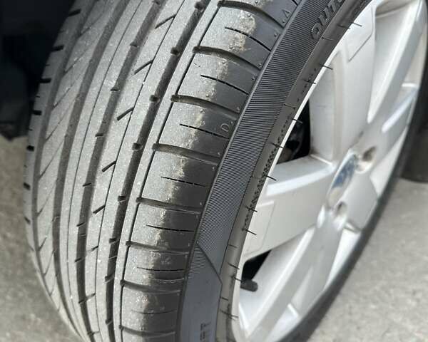 Сірий Форд Фьюжен, об'ємом двигуна 1.4 л та пробігом 217 тис. км за 5600 $, фото 45 на Automoto.ua