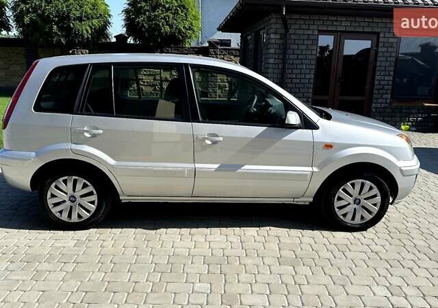 Серый Форд Фьюжн, объемом двигателя 1.4 л и пробегом 170 тыс. км за 5100 $, фото 36 на Automoto.ua