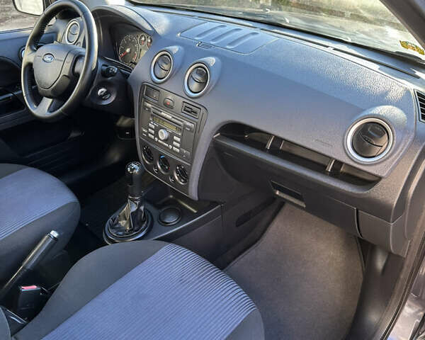 Сірий Форд Фьюжен, об'ємом двигуна 1.4 л та пробігом 168 тис. км за 5150 $, фото 36 на Automoto.ua