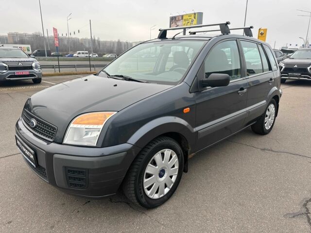 Серый Форд Фьюжн, объемом двигателя 1.4 л и пробегом 178 тыс. км за 3900 $, фото 2 на Automoto.ua