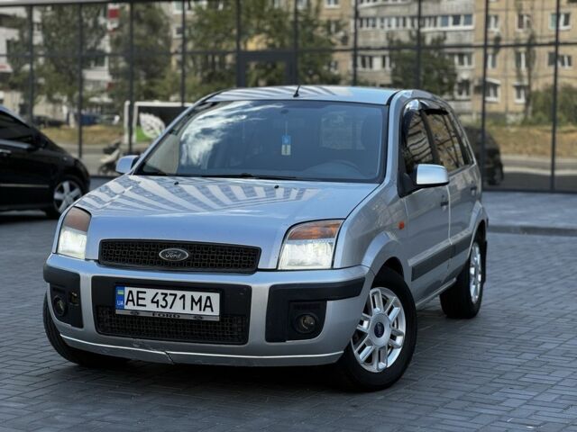 Сірий Форд Фьюжен, об'ємом двигуна 1.4 л та пробігом 275 тис. км за 3400 $, фото 1 на Automoto.ua