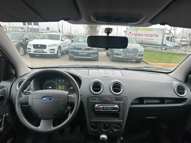 Серый Форд Фьюжн, объемом двигателя 1.4 л и пробегом 178 тыс. км за 3900 $, фото 13 на Automoto.ua