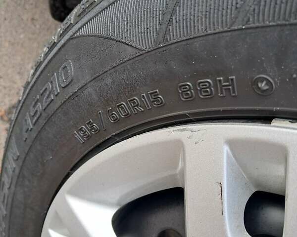 Сірий Форд Фьюжен, об'ємом двигуна 1.4 л та пробігом 228 тис. км за 4900 $, фото 20 на Automoto.ua