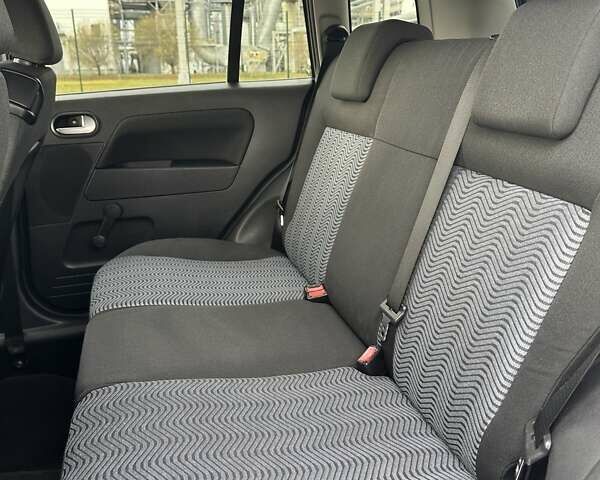 Сірий Форд Фьюжен, об'ємом двигуна 1.4 л та пробігом 217 тис. км за 5600 $, фото 40 на Automoto.ua