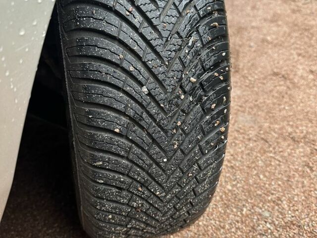 Серый Форд Фьюжн, объемом двигателя 1.4 л и пробегом 150 тыс. км за 5500 $, фото 10 на Automoto.ua