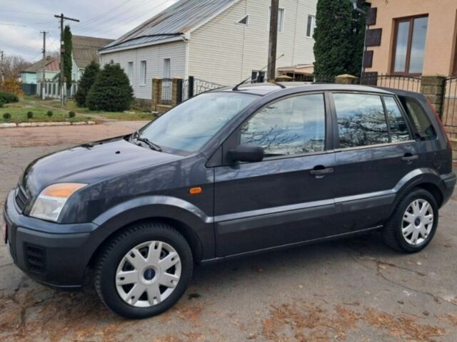 Серый Форд Фьюжн, объемом двигателя 1.4 л и пробегом 228 тыс. км за 4900 $, фото 1 на Automoto.ua