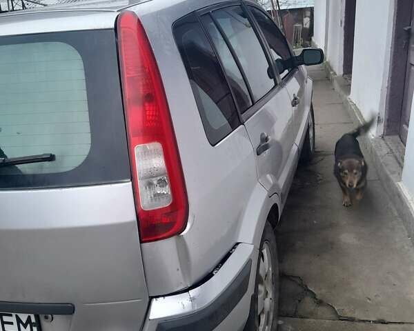 Сірий Форд Фьюжен, об'ємом двигуна 1.4 л та пробігом 208 тис. км за 3900 $, фото 4 на Automoto.ua