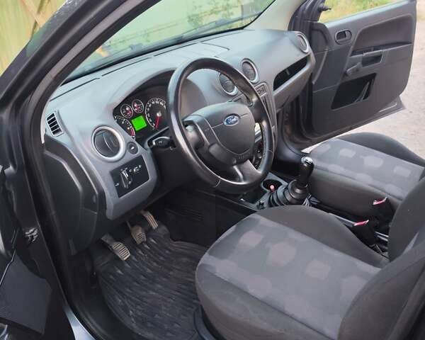 Форд Фьюжн 2007 в Виннице на Automoto.ua Серый Форд Фьюжн, объемом двигателя 1.39 л и пробегом 165 тыс. км за 4800 $, фото 3 на Automoto.ua