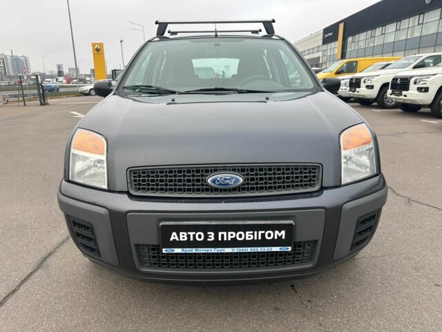 Серый Форд Фьюжн, объемом двигателя 1.4 л и пробегом 178 тыс. км за 3900 $, фото 1 на Automoto.ua