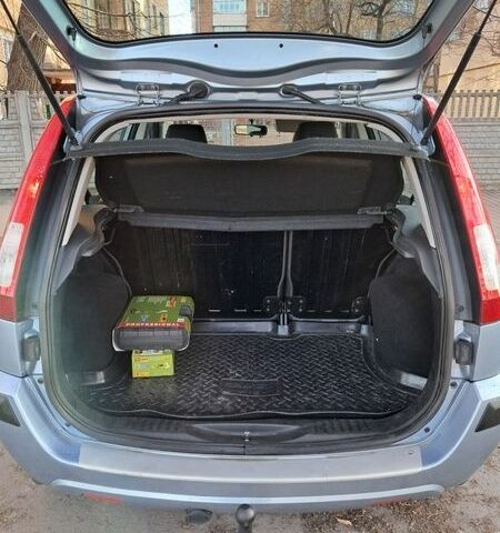 Сірий Форд Фьюжен, об'ємом двигуна 1.4 л та пробігом 190 тис. км за 4990 $, фото 19 на Automoto.ua