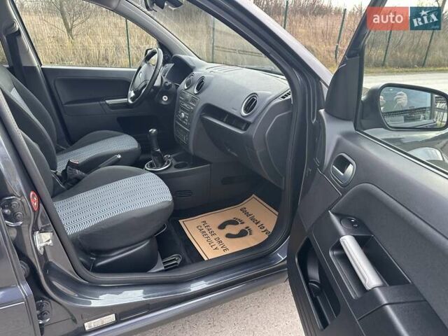 Сірий Форд Фьюжен, об'ємом двигуна 1.4 л та пробігом 217 тис. км за 5600 $, фото 26 на Automoto.ua