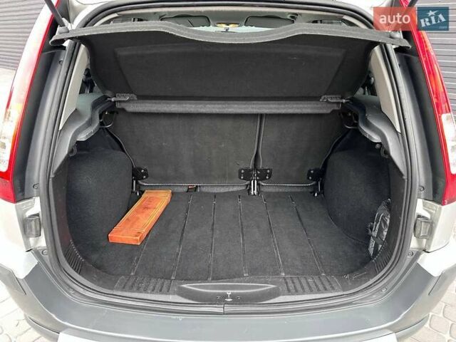 Форд Фьюжен 2007 у Кам'янське (Дніпродзержинськ) на Automoto.ua Сірий Форд Фьюжен, об'ємом двигуна 1.4 л та пробігом 173 тис. км за 5500 $, фото 8 на Automoto.ua