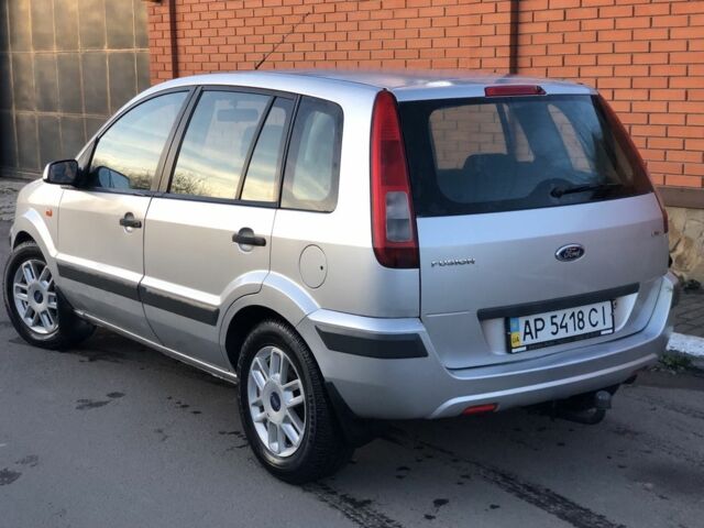 Сірий Форд Фьюжен, об'ємом двигуна 1.4 л та пробігом 160 тис. км за 3150 $, фото 14 на Automoto.ua