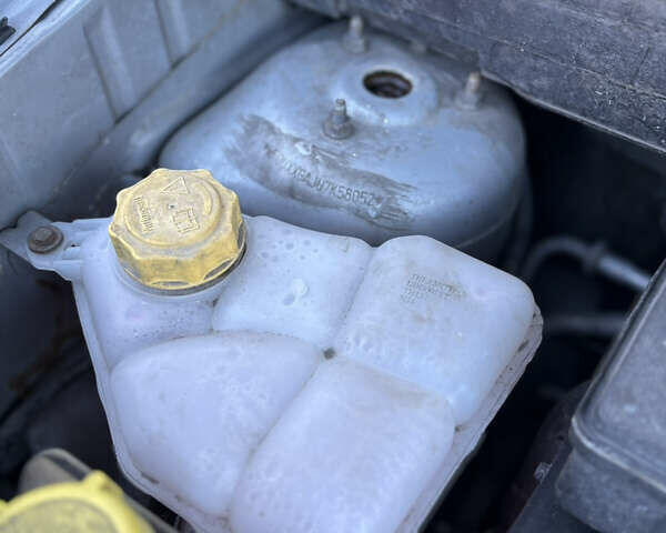 Серый Форд Фьюжн, объемом двигателя 1.4 л и пробегом 236 тыс. км за 4150 $, фото 23 на Automoto.ua