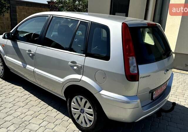 Серый Форд Фьюжн, объемом двигателя 1.4 л и пробегом 170 тыс. км за 5100 $, фото 25 на Automoto.ua