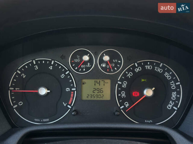 Серый Форд Фьюжн, объемом двигателя 1.4 л и пробегом 235 тыс. км за 3900 $, фото 16 на Automoto.ua