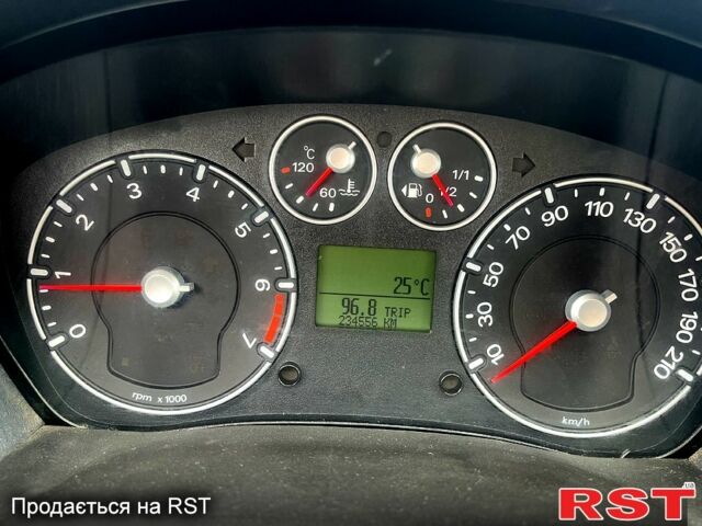 Форд Фьюжн 2007 в Полтаве на Automoto.ua Серый Форд Фьюжн, объемом двигателя 1.6 л и пробегом 234 тыс. км за 5300 $, фото 11 на Automoto.ua