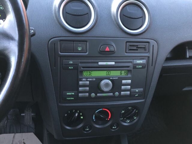 Сірий Форд Фьюжен, об'ємом двигуна 1.4 л та пробігом 160 тис. км за 3150 $, фото 9 на Automoto.ua