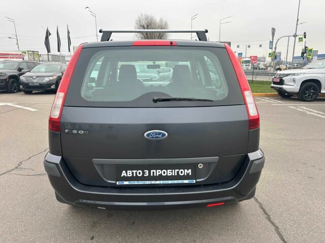 Серый Форд Фьюжн, объемом двигателя 1.4 л и пробегом 178 тыс. км за 3900 $, фото 5 на Automoto.ua