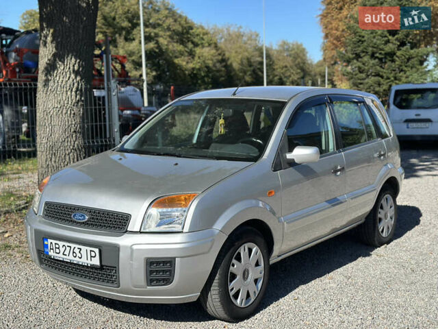 Сірий Форд Фьюжен, об'ємом двигуна 1.24 л та пробігом 174 тис. км за 4600 $, фото 8 на Automoto.ua